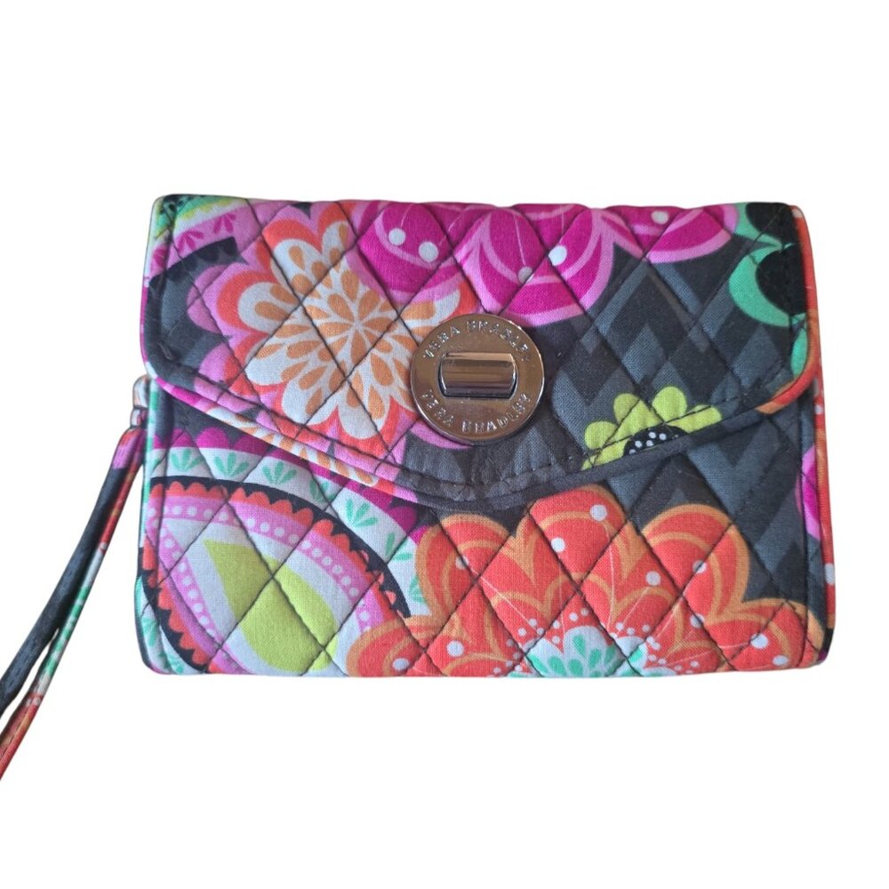 VERA BRADLEY Ziggy Zinnia Turn Lock Wallet Wristlet Quilted Cotton Black Floral